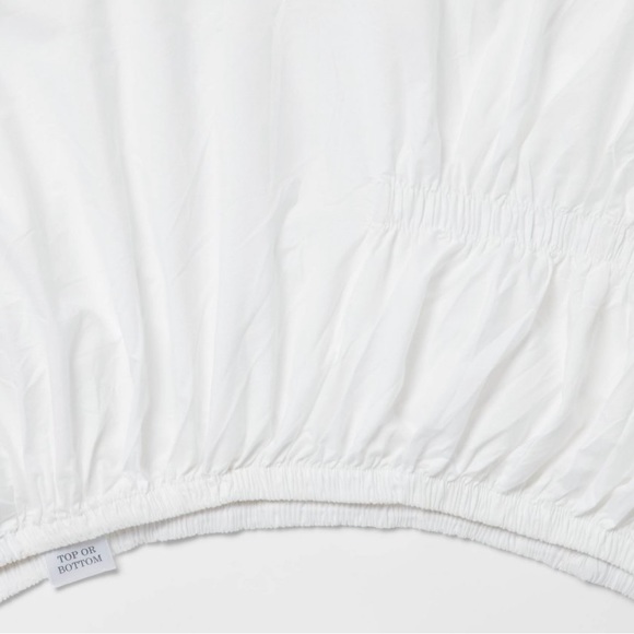 Threshold 300 Thread Count Ultra Soft Fitted Sheet, White, full - Picture 3 of 5